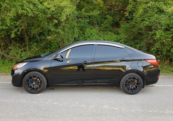 2011-HYUNDAI-ACCENT-LHD-8-600x420-1