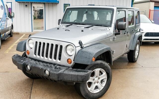 2013-JEEP-WRANGLER-UNLIMITED-SPORT-RHD-1